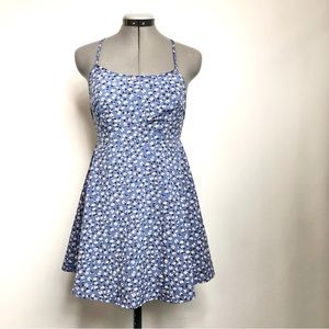 Women’s Ditzy Floral Backless Mini Dress